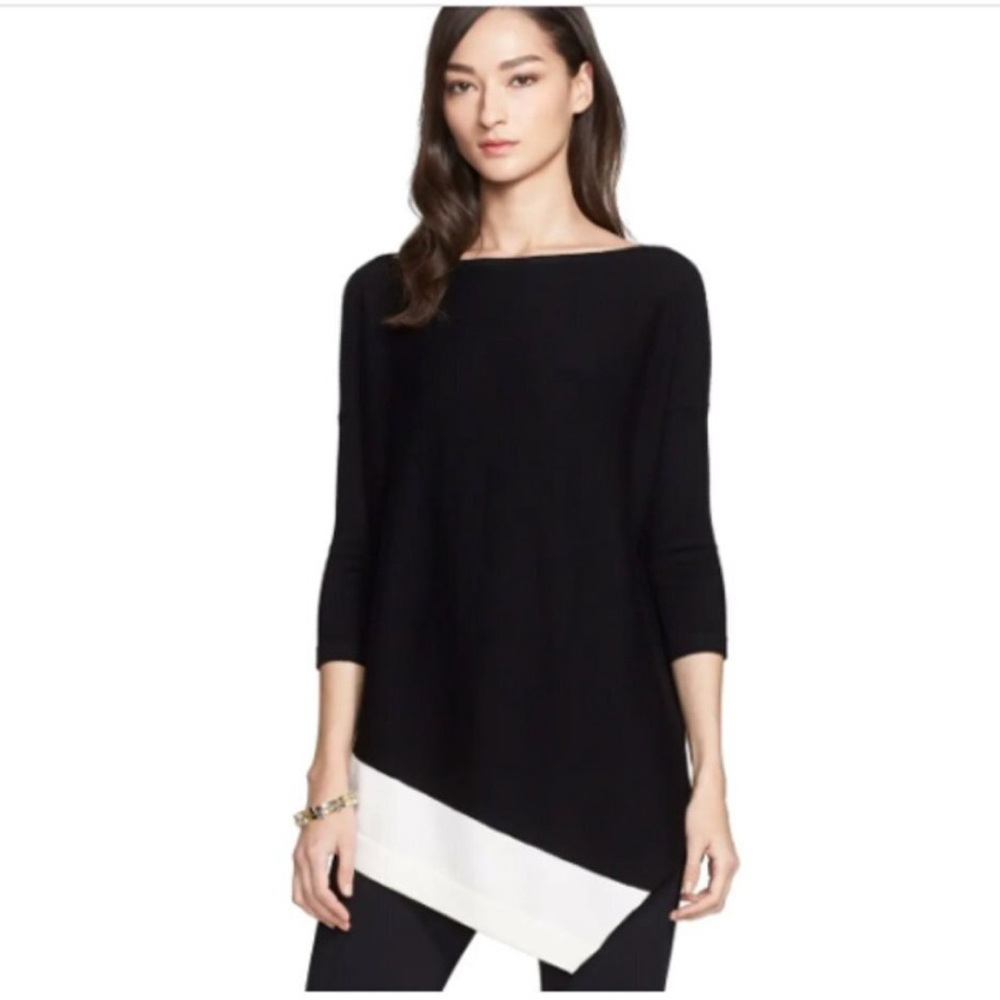 St. John Asymmetrical Navy and White‎ Sweater